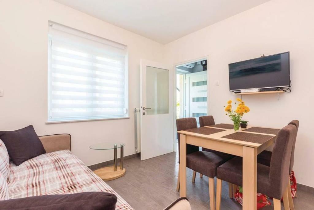 Apartment Laura Kostrena Kültér fotó